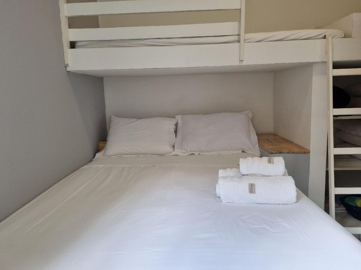 Casas Com Jacuzzi E Churrasqueira A 500 Metros Da Praia Do Pereque Na 일랴벨라 외부 사진